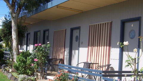 Black Stump Motel - C Tourism 4