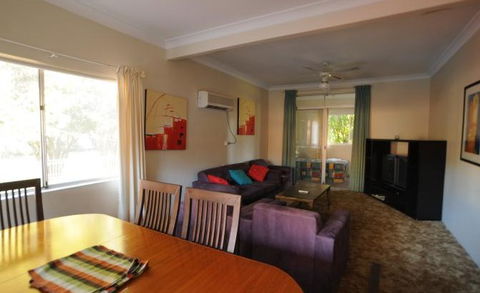 Amber Court Coonabarabran - C Tourism 1