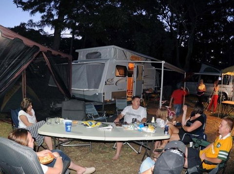 Bargara Beach Caravan Park - C Tourism 3