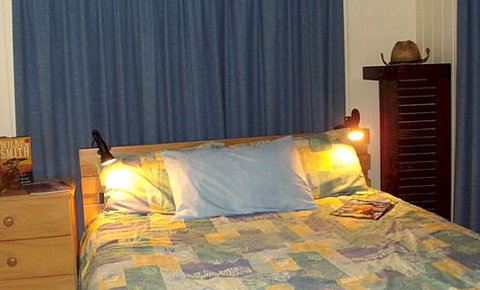 Orchid House - C Tourism 0