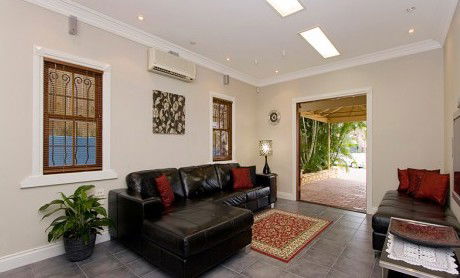 Swan Inn Bed And Breakfast - C Tourism 0