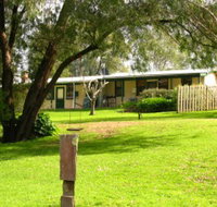 Riverbend Chalets and Caravan Park - C Tourism