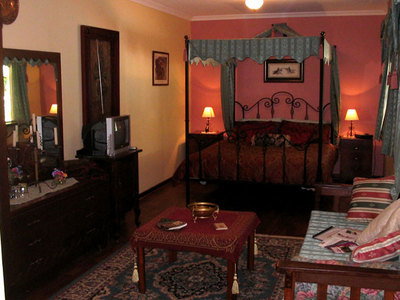 Carmelot Bed & Breakfast - C Tourism 1