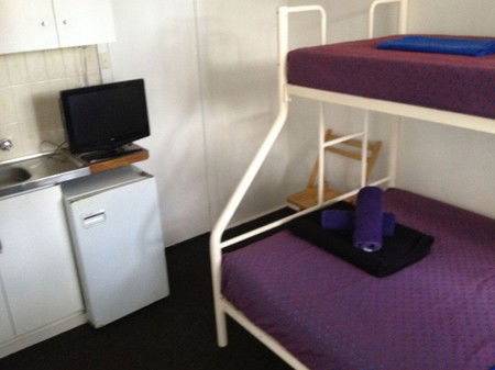 Zing Backpackers Hostel - C Tourism 2