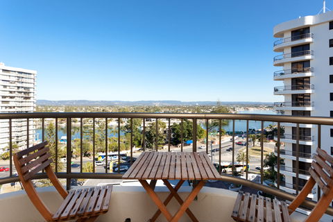 Apartment 27 Aristocrat Apartments - C Tourism 4