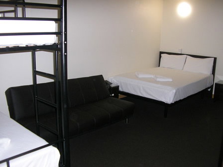City Edge Brisbane (Formerly: Explorers Inn) - C Tourism 1