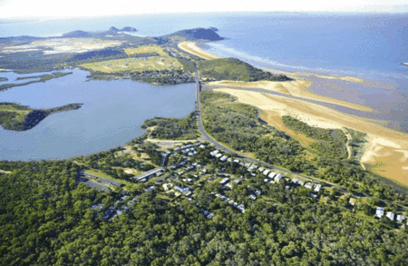 Kinka Beach QLD C Tourism