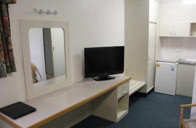 AZA Motel - C Tourism 3