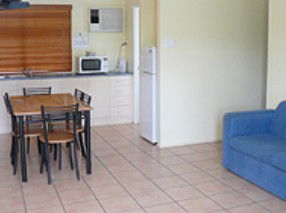 Colonial Rose Motel - C Tourism 1