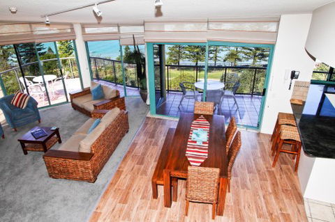The Waterview Resort - C Tourism 3