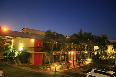 The Diplomat Motel - C Tourism 5