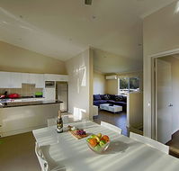 Middle Rock Holiday Resort - C Tourism
