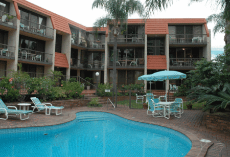 Surfspray Court Holiday Apartments - C Tourism