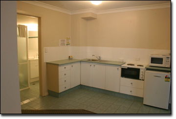 Earls Court Motor Inn - C Tourism 4