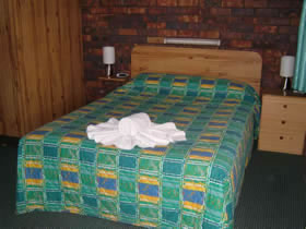 Bridge Street Motor Inn - C Tourism 1