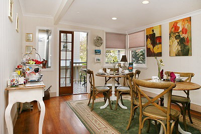 Fern Cottage Bed And Breakfast - C Tourism 1