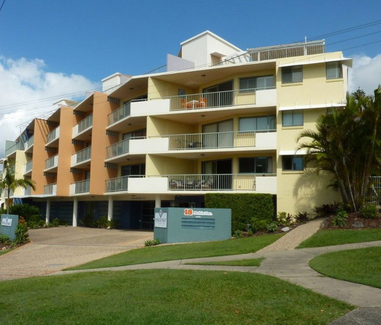 Kings Beach QLD C Tourism