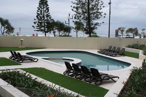 Zenith Apartments - C Tourism 3