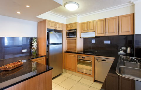 La Grande Apartments Broadbeach - C Tourism 2