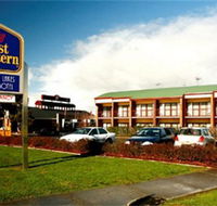 Taylors Lakes Hotel - C Tourism