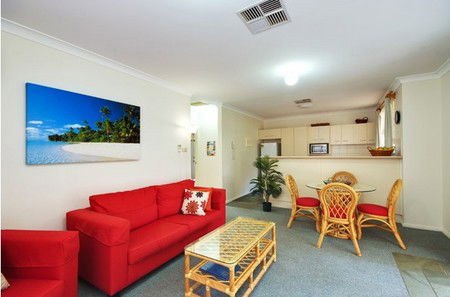 Beaches Serviced Apartments - C Tourism 0
