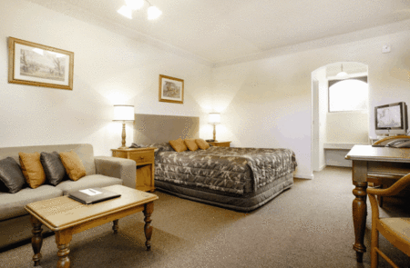 Hotel Bruce County - C Tourism 2