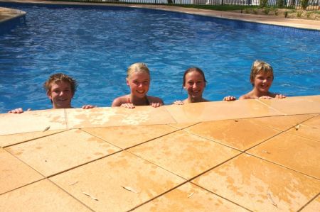 Lake Bonney Holiday Park - C Tourism 1