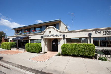 The Town House Motor Inn - Sundowner Goondiwindi - C Tourism 0