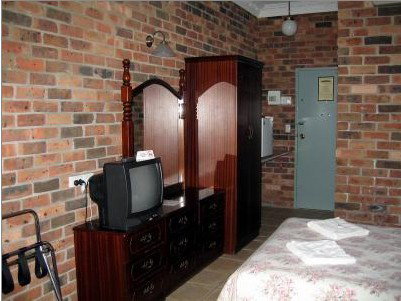 Ettalong Beach Tourist Resort - C Tourism 0