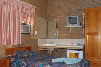 Ascot Budget Inn - C Tourism 0