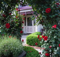 Bed and Breakfast at Stephanie's - C Tourism