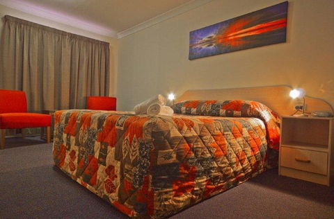 Silo Motor Inn - C Tourism 1