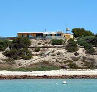 Ho Hum House - C Tourism