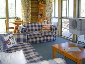 Myrtle Creek Cottages - C Tourism 0