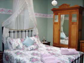 Bridge Cottages - C Tourism 0