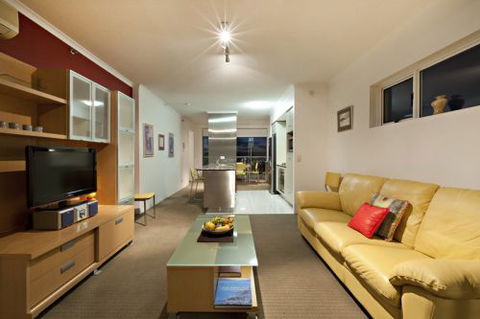 Astra Apartments Brisbane CBD - C Tourism 3