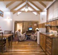 Ellie's Cottage Collection - Ellie's Townhouse - C Tourism