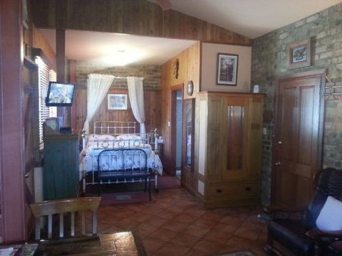 Eagle Foundry B & B - C Tourism 4