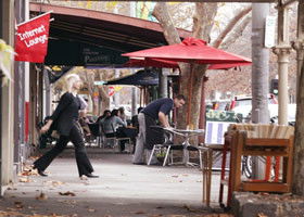 About Henry's - C Tourism 0