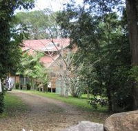 Byfield Creek Lodge Rain Forest Retreat - C Tourism