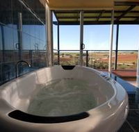 Misty Rose Barossa Chalets - C Tourism
