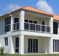 Bargara Beach Oceanfront Holiday Home - C Tourism