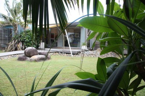 ArtHOUSE Beachfront Accommodation - C Tourism 7