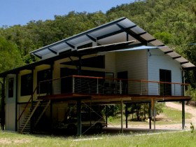 Creek Valley Rainforest Retreat - C Tourism 0