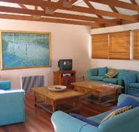 Kent Gardens Holiday House - C Tourism