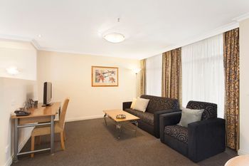 Melbourne Metropole Central - C Tourism 33