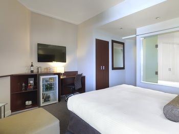 Amora Riverwalk Melbourne - C Tourism 28