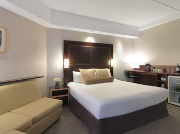 Amora Riverwalk Melbourne - C Tourism 32