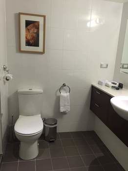 Amora Riverwalk Melbourne - C Tourism 45