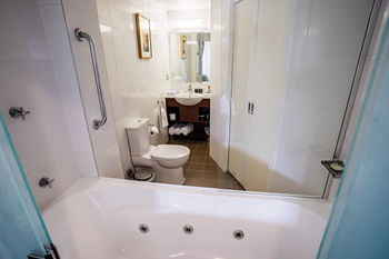 Amora Riverwalk Melbourne - C Tourism 48